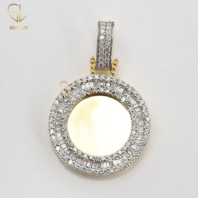 Memory Round Moissanite Diamond Pendant