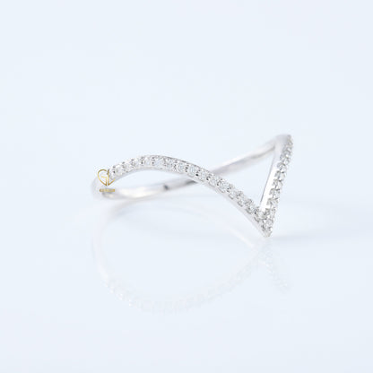 V Shape Lab Grown Diamond Wishbone Wedding Ring