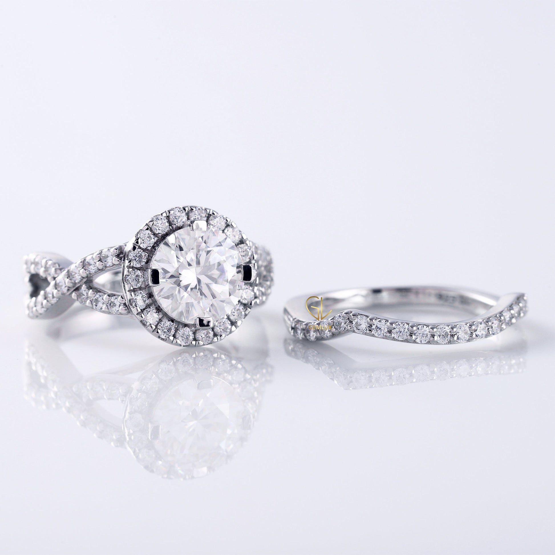 Round Cut Moissanite Twisted Ring With Curved Matching Bridal Ring Set