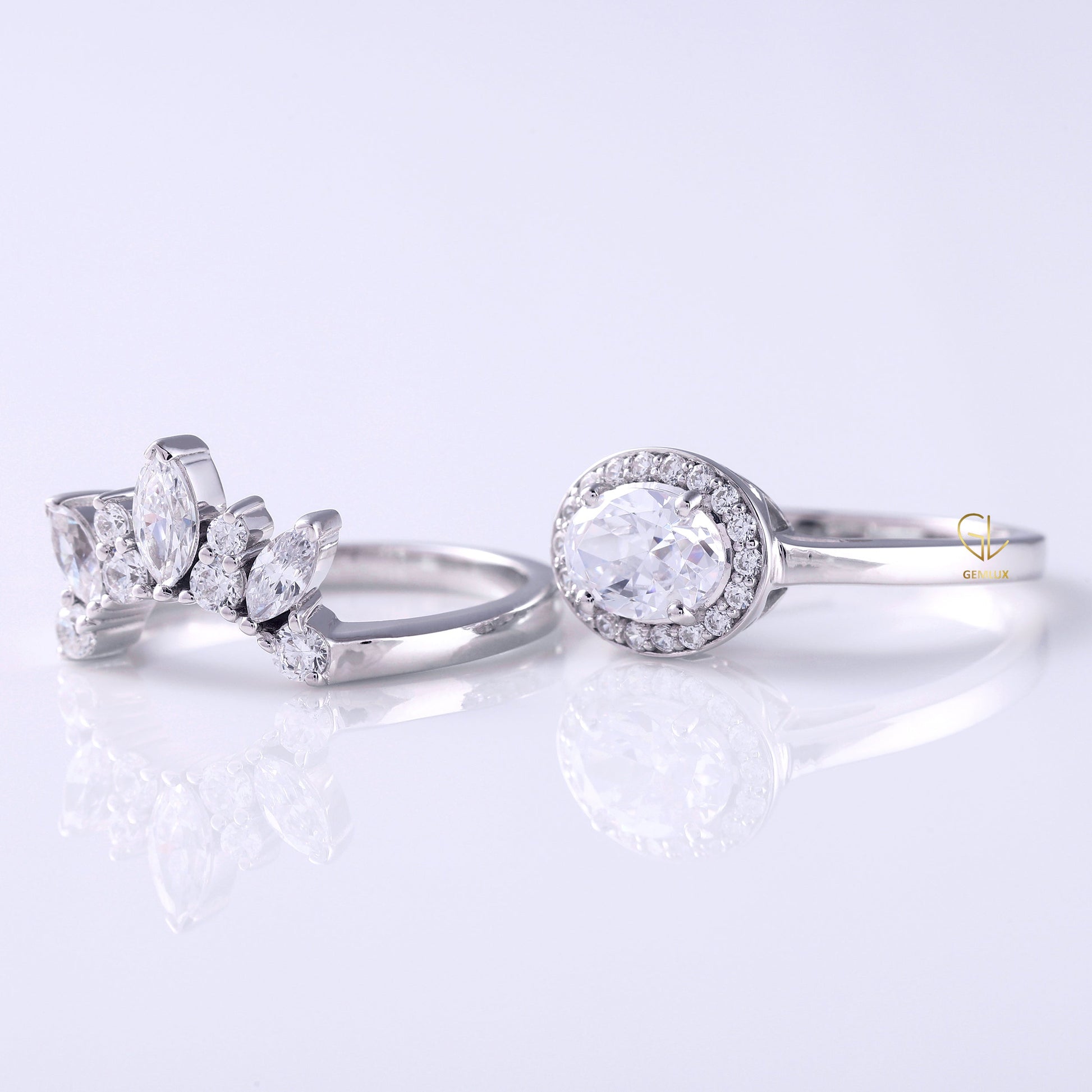 East To West Oval Moissanite Ring With Curved Matching Bridal Ring Set