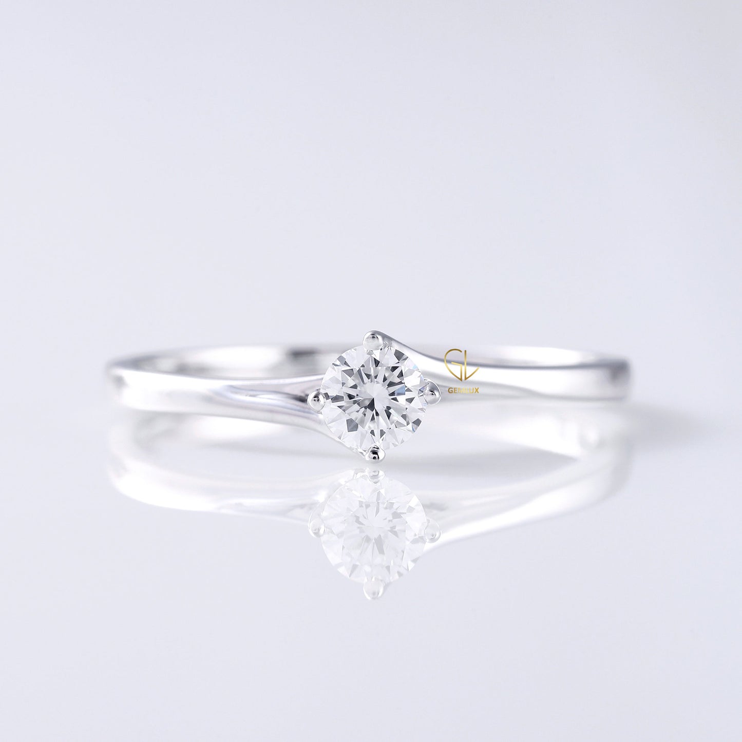 Round Cut Moissanite Diamond Solitaire Minimal Ring