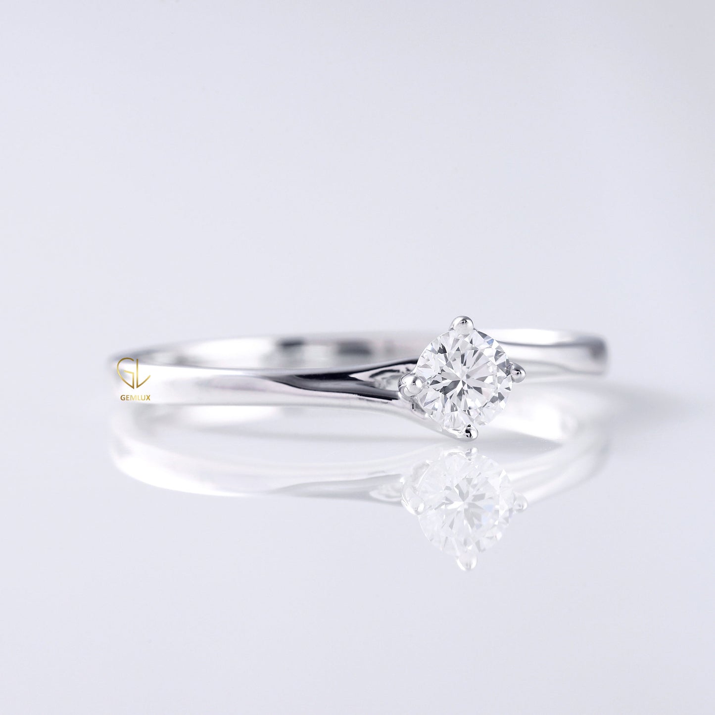 Round Cut Moissanite Diamond Solitaire Minimal Ring