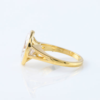 IGI Certified Oval Cut Lab Grown Diamond Split Shank Engagement Ring